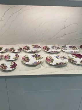 Victoria Bill Goldsmith Porcelains Limoges France set